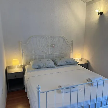 Ferienwohnung Fuer 8 Personen Ca 80 Qm In Privlaka, Dalmatien Norddalmatien Lejlighed